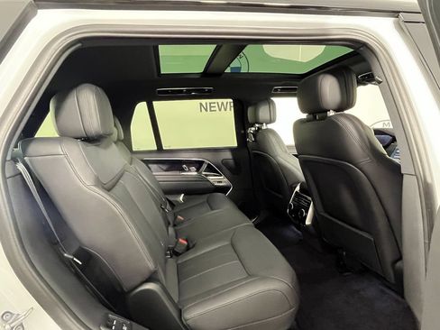 Used 2023 Land Rover Range Rover Long Wheelbase SE AWD/4WD image 27