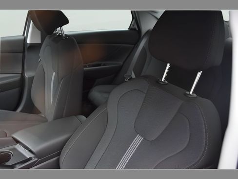 New 2026 Hyundai Elantra SE FWD image 26