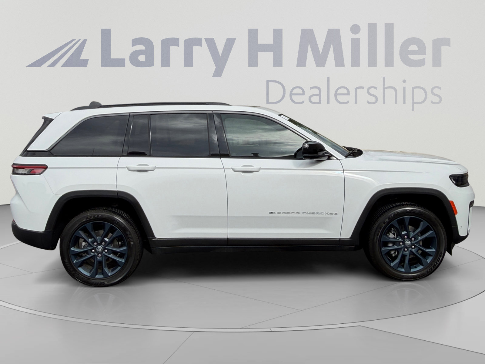 New 2026 Jeep Grand Cherokee Limited AWD/4WD image 6