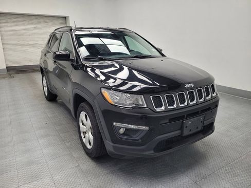 Used 2019 Jeep Compass Latitude w/ Cold Weather Group image 13