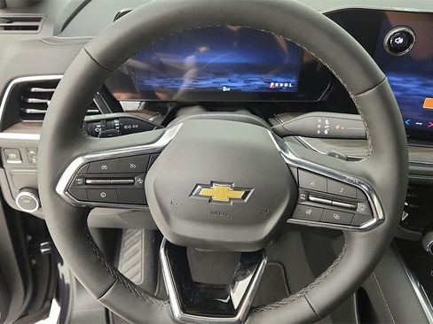 New 2025 Chevrolet Suburban Premier image 20