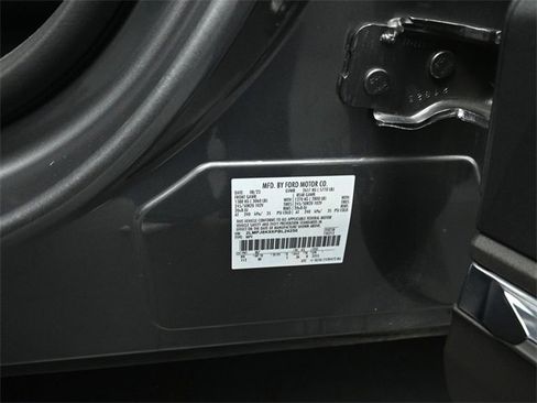 Certified 2023 Lincoln Nautilus Reserve w/ Monochromatic Package image 33