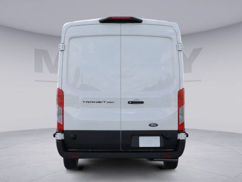New 2026 Ford Transit 250 148 Medium Roof w/ Load Area Protection Package RWD image 6