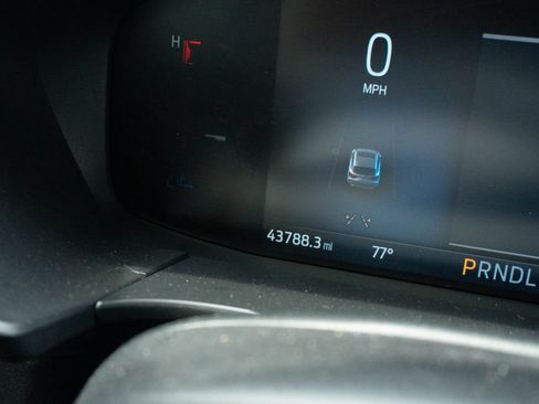 Used 2025 Ford Escape Active AWD/4WD image 22