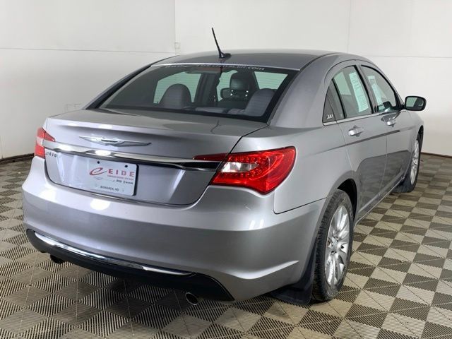 Used 2013 Chrysler 200 LX FWD image 12