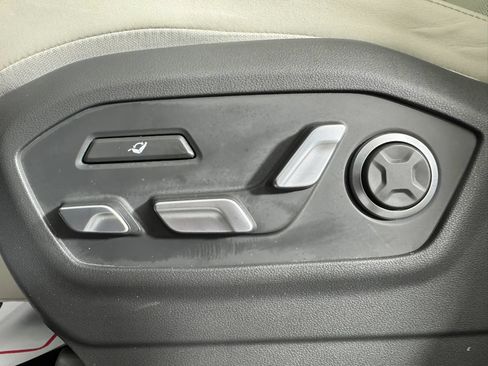 Used 2024 Hyundai Santa Fe Calligraphy AWD/4WD image 35