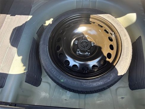 Used 2015 Chevrolet Sonic LT image 25