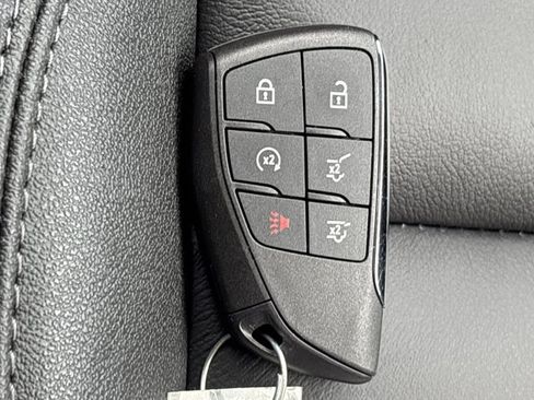 Used 2025 Chevrolet Suburban LT AWD/4WD image 43