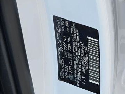 Used 2025 Hyundai Elantra Sport image 24