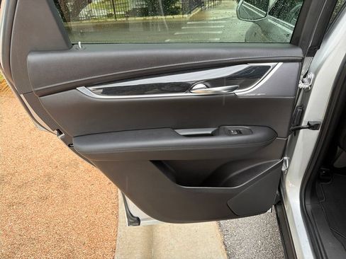 Used 2020 Cadillac XT5 Premium Luxury FWD image 34