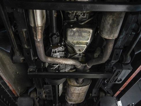 Used 2004 Land Rover Discovery S image 35