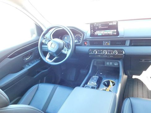 Certified 2025 Honda Pilot EX-L image 3