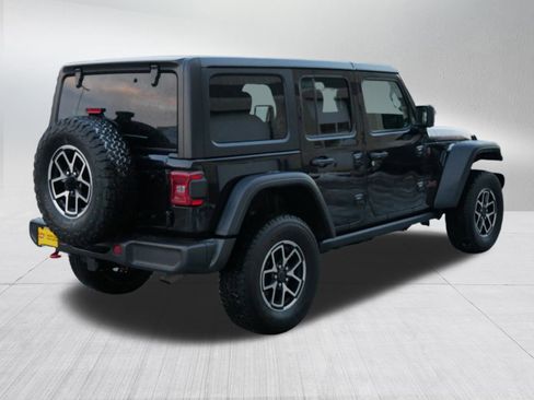 Used 2024 Jeep Wrangler Unlimited Rubicon image 5