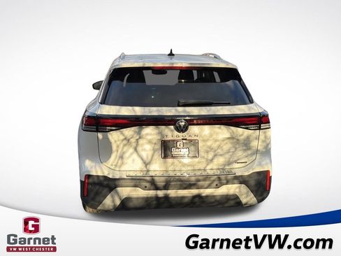 New 2026 Volkswagen Tiguan SE image 4