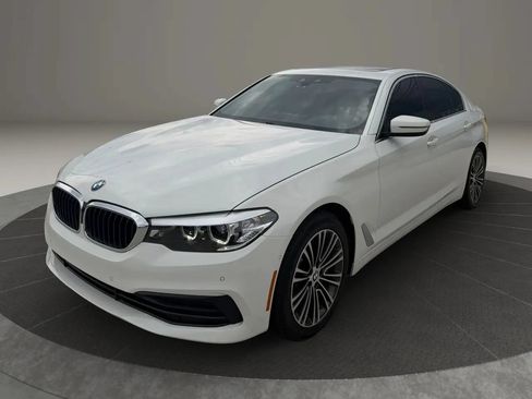 Used 2020 BMW 530i xDrive w/ Convenience Package AWD/4WD image 3