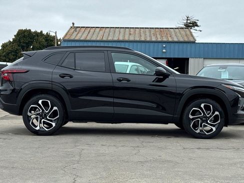New 2026 Chevrolet Trax RS w/ Driver Confidence Package FWD image 4