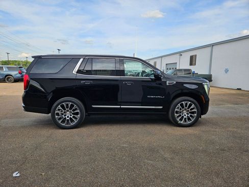 New 2026 GMC Yukon Denali image 7