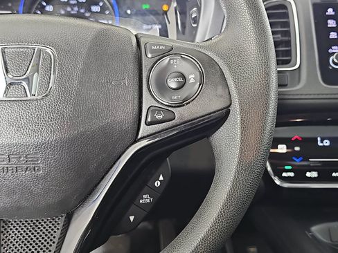 Used 2019 Honda HR-V EX image 16