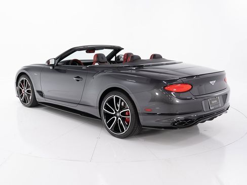 Used 2023 Bentley Continental GT Azure image 3