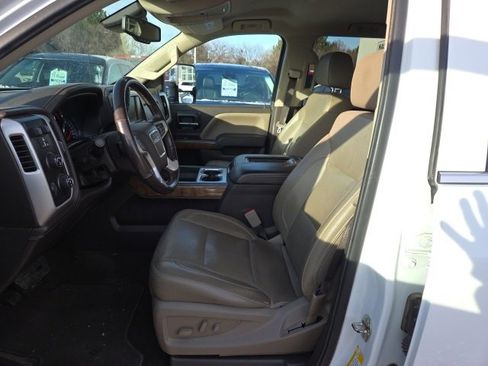 Used 2018 GMC Sierra 1500 SLT image 9