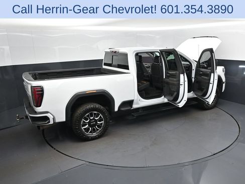 Used 2024 GMC Sierra 2500 AT4 w/ AT4 Premium Plus Package AWD/4WD image 51