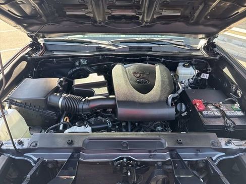 Certified 2021 Toyota Tacoma TRD Pro AWD/4WD image 32