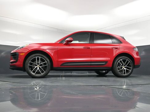 New 2026 Porsche Macan image 22
