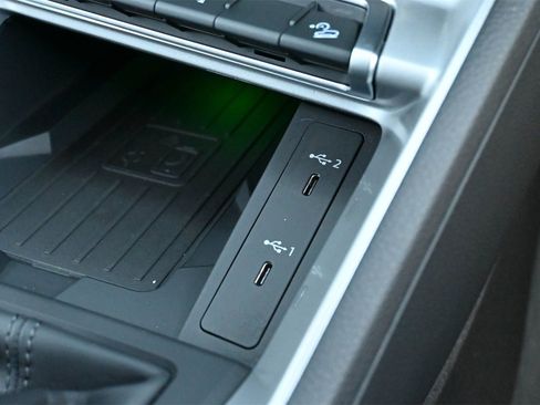 Certified 2025 Audi Q3 2.0T Premium Plus w/ Premium Plus Package image 13