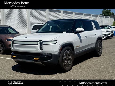 Used 2024 Rivian R1S Adventure AWD/4WD image 1