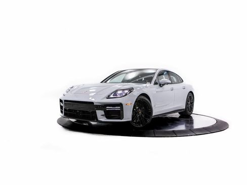 New 2026 Porsche Panamera GTS image 1