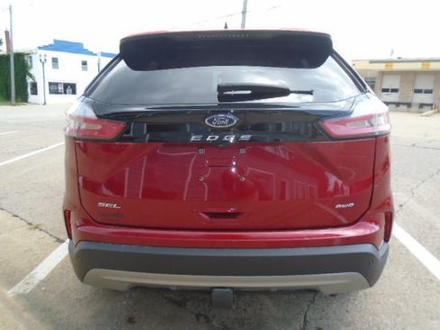 Used 2022 Ford Edge SEL w/ Class II Trailer Tow Package AWD/4WD image 6