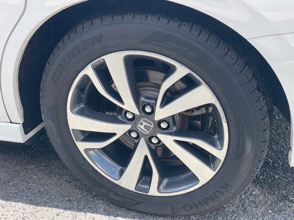Used 2024 Honda Odyssey Touring image 24