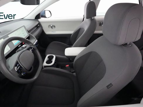 Used 2024 Hyundai Ioniq 5 SEL image 7