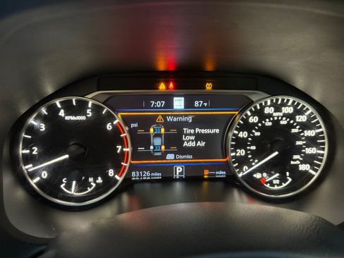 Used 2023 Nissan Altima 2.0 SR FWD image 17