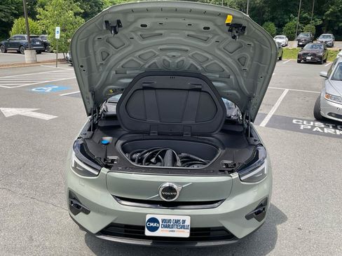 Certified 2023 Volvo XC40 Recharge Ultimate AWD/4WD image 18