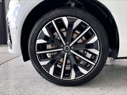 New 2026 Volvo XC60 T8 Ultra w/ Protection Package Premier AWD/4WD image 41