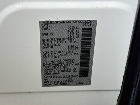 Used 2024 Nissan Pathfinder Platinum AWD/4WD image 28