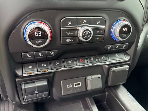 Certified 2021 GMC Sierra 1500 AT4 w/ AT4 Premium Package AWD/4WD image 35