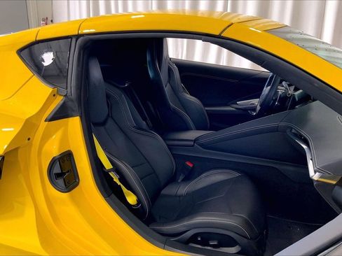 Used 2025 Chevrolet Corvette Stingray Coupe w/ 1LT RWD image 15