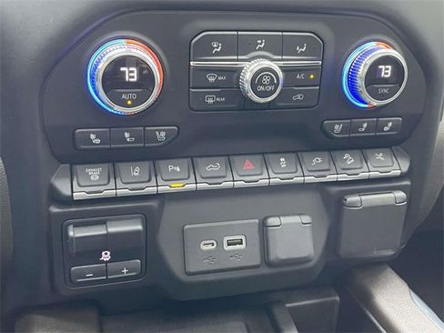 Certified 2022 GMC Sierra 2500 Denali w/ Denali Ultimate Package image 23