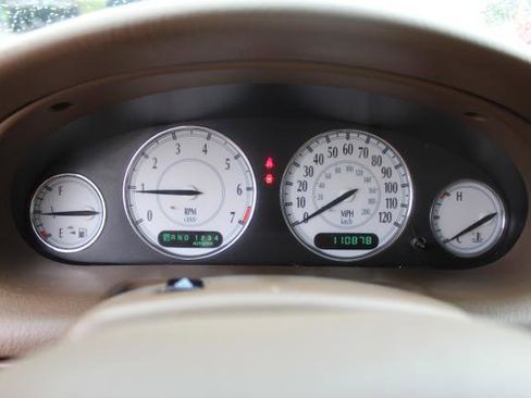 Used 2000 Chrysler 300M image 36