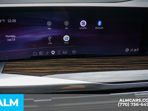 Used 2026 Cadillac Escalade 4WD image 42