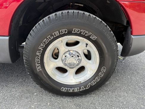 Used 2003 Ford Explorer Sport Trac XLT image 9