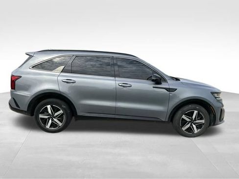 Used 2021 Kia Sorento S w/ Panoramic Sunroof Package FWD image 2