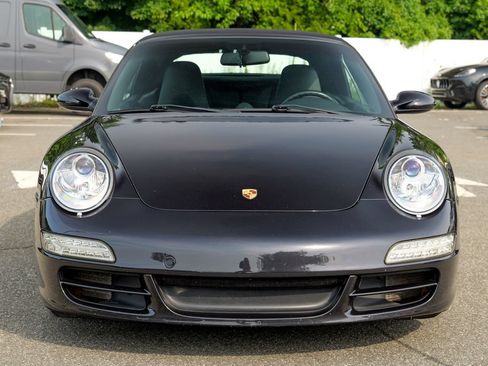 Used 2006 Porsche 911 Carrera RWD image 3
