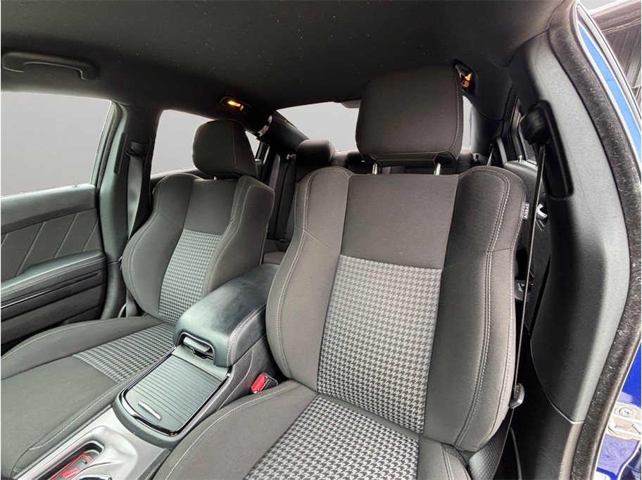 Used 2022 Dodge Charger R/T w/ Blacktop Package RWD image 18