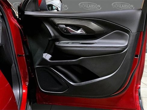 Used 2022 GMC Terrain SLT w/ LPO, Floor Liner Package image 12