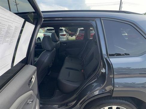 Used 2025 Subaru Forester Touring AWD/4WD image 19
