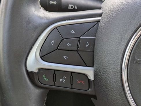 Used 2017 Jeep Compass Latitude w/ Popular Equipment Group FWD image 26
