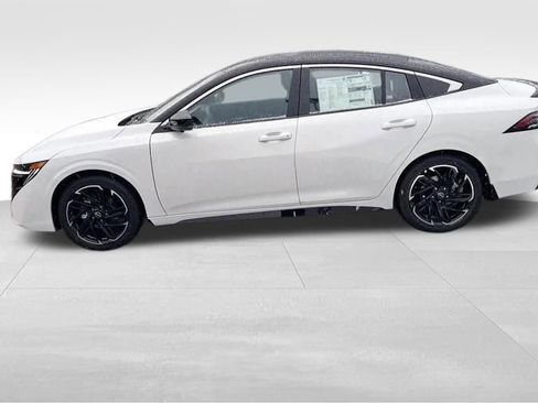 New 2026 Nissan Sentra SR w/ SR Premium Package image 10